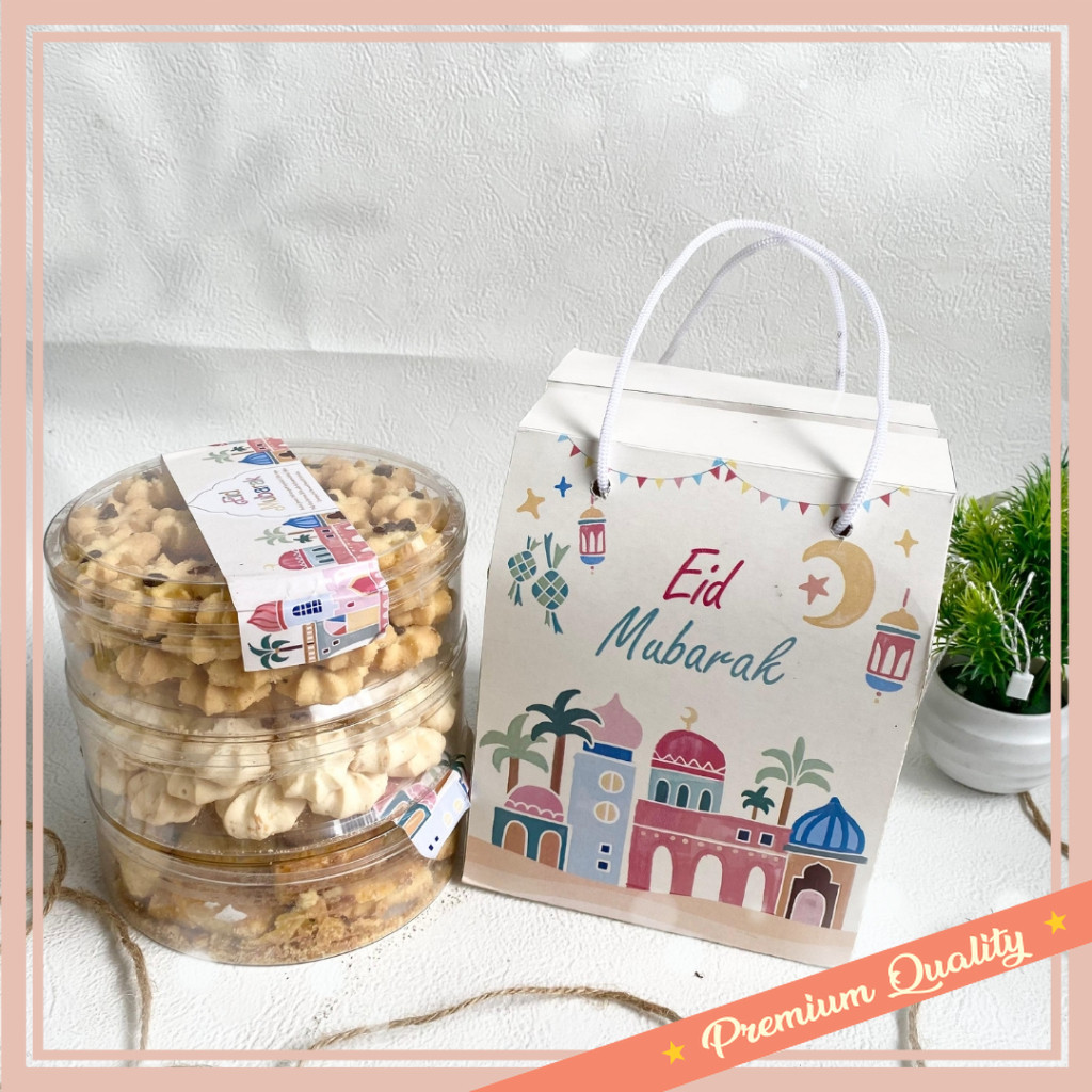 

Souvenir kado lebaran unik murah idul fitri hampers / 10 Pcs Gable Box Lebaran - White Pink Muat 3 toples jar 250gr/ uk 16x16x13 cm /hampers kue lebaran/ bpx topleskuker