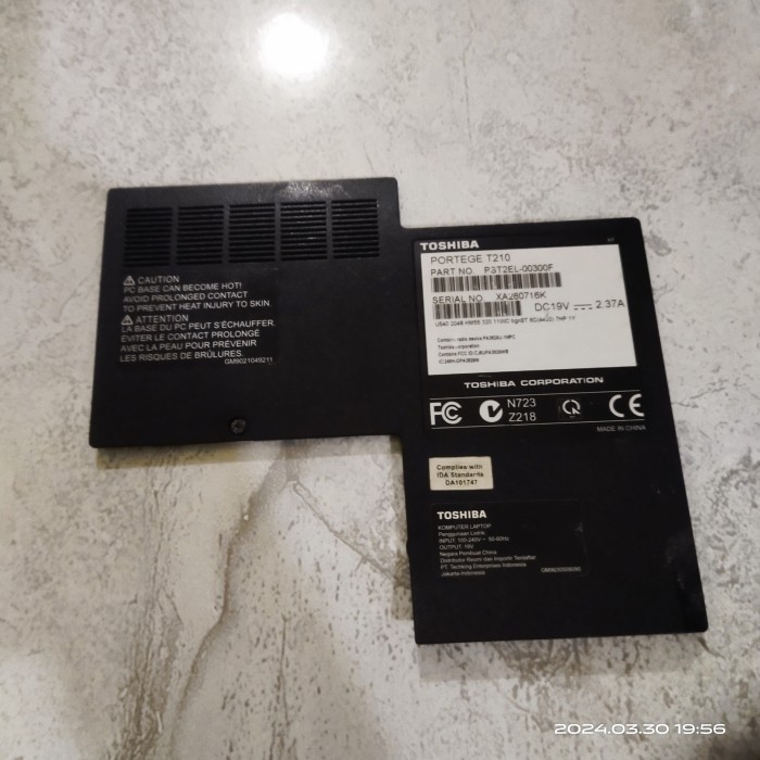 Tutup RAM Toshiba Portege T210 Copotan