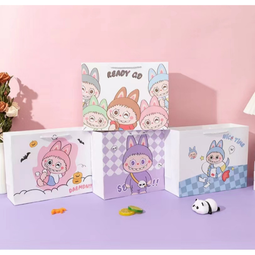 

Paper Bag Gift Cute / Paperbag Hadiah Labubu LEBAR - BC0538