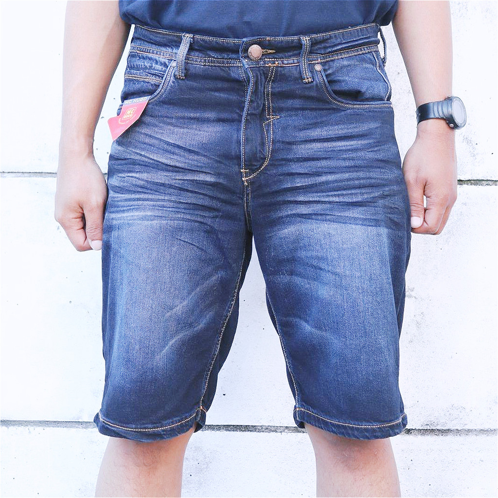 Mc Hugo Jeans Denim Pendek  Biru Tua Garis Gradasi Putih Slim Fit