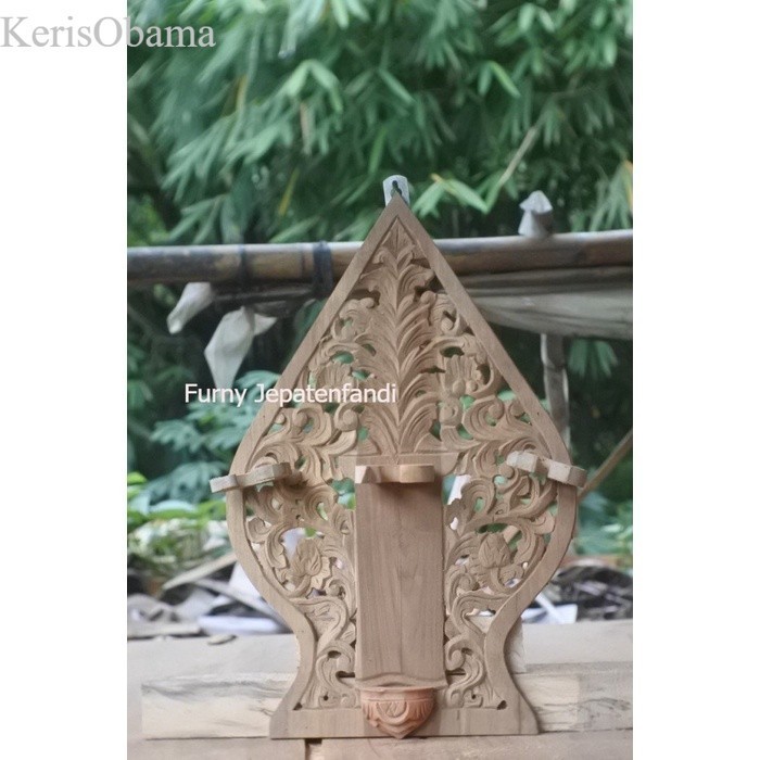 

blawong rak keris ukir motif gunungan kayu keras akasia termurah