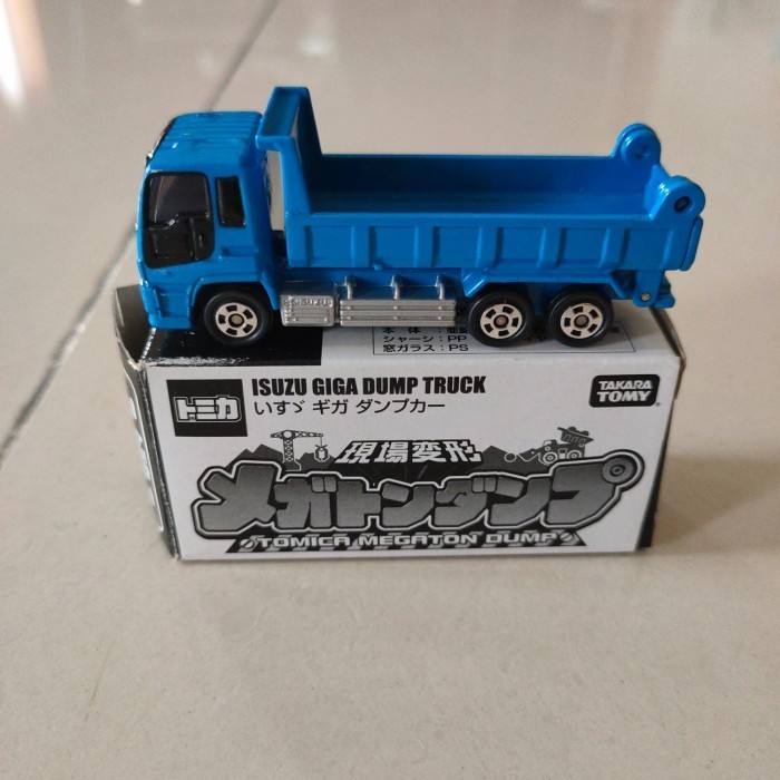 tomica isuzu giga dump truck CH27