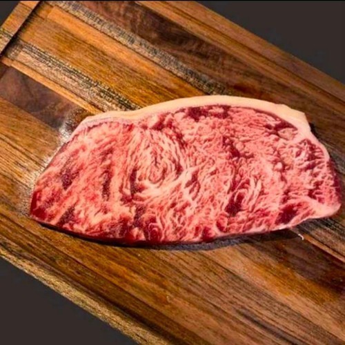 

Daging Sapi Sirloin Wagyu Meltique Steak - Premium 100gr