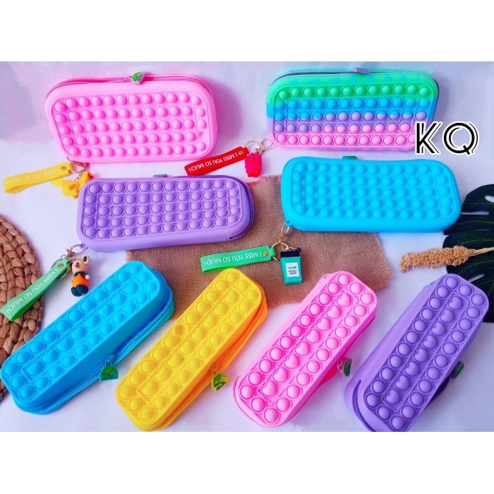 

Andma Kotak Pensil Pop It - Besar, Rainbow