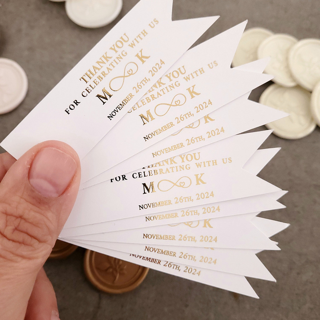 

50pcs Custom Wedding Tags Gold Foiled Personalized Wedding Engagement Favors Labels Wedding Thank You For Gift Tags Sweets Label