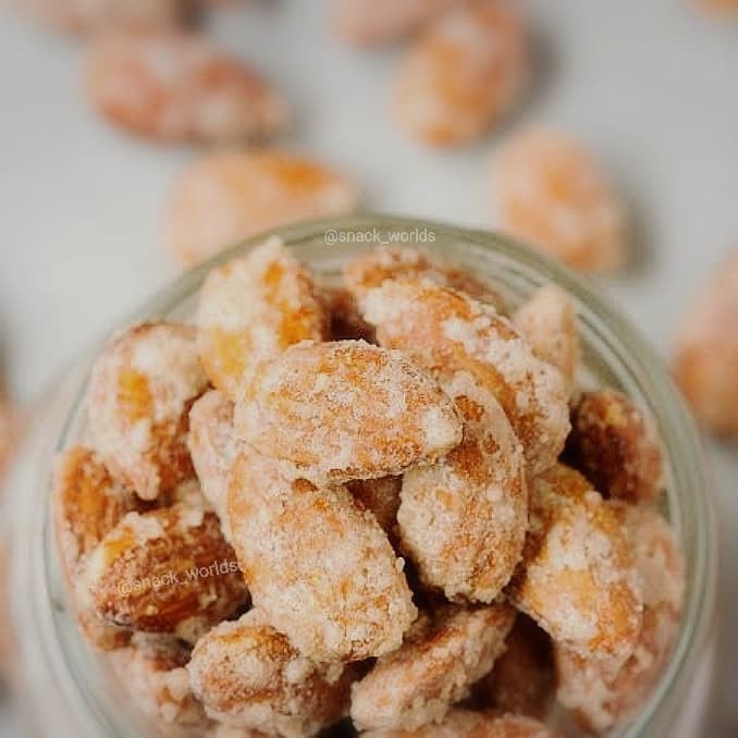 

TLMM 250gram Almond Panggang Bawang ( Garlic Coated Almond )Kacang oven