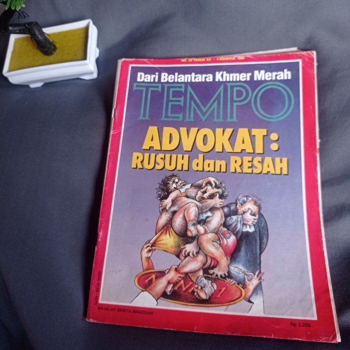 Majalah Tempo. Advokat Rusuh dan Resah. Agustus 1990