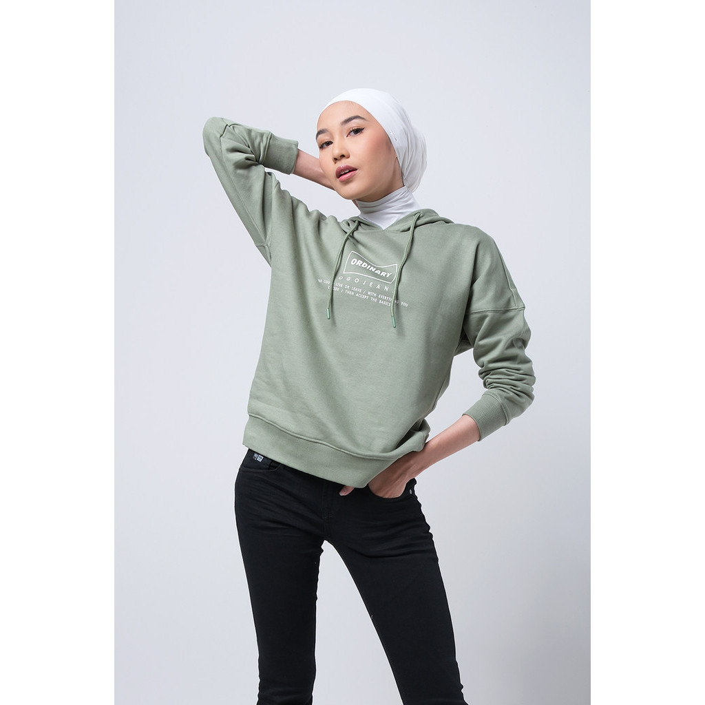 Logo Jeans Sweater Wanita Danielle Green 34423L1GN