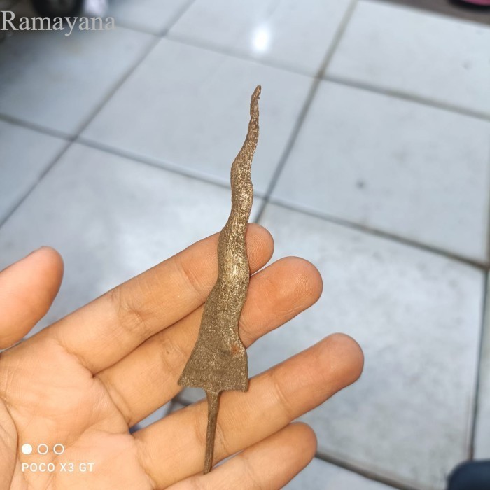 

ajimat keris sempono sepuh majapahit milik bala putra dewa bk megantar Antik