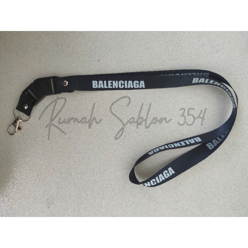 

lanyard BALENCIAGA gantungan kunci distro BALENCIAGA merek tali lanyard gantungan leher id card name tag kartu nama / pods