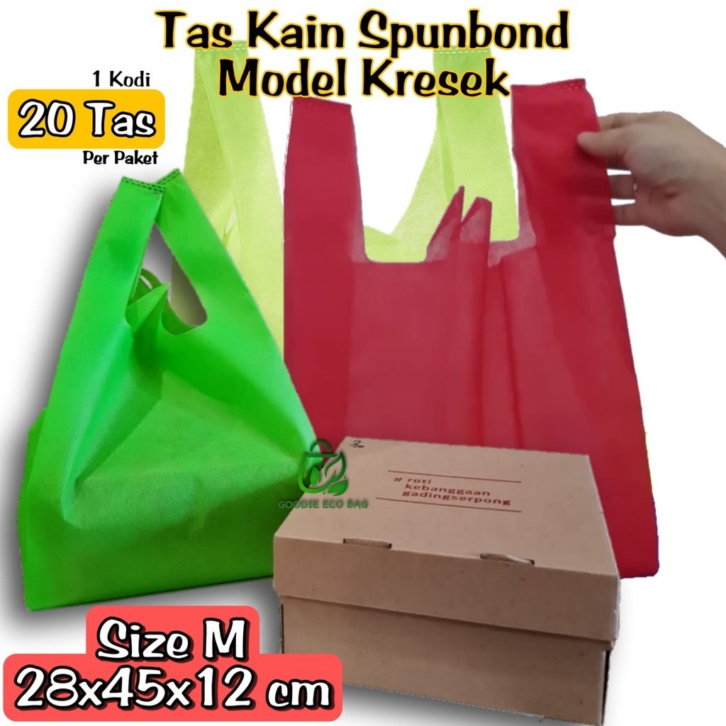 

Kodian Isi 20 Tas Kain SpunBond Polos Ukuran 28x45x12 cm Nasi Kotak 18x18 20x20 cm Goodie Tote Bag