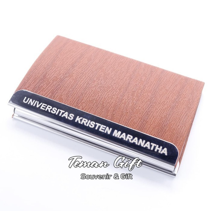 

PROMO!! -Name Card Holder NC 15/ Tempat Kartu Nama Kulit Stainless Bisa Custom - Coklat Putih, Tanpa Cetakan