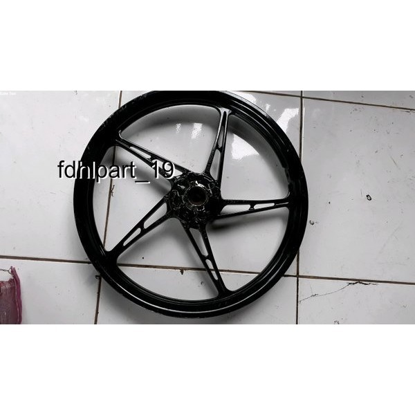 velg depan jupiter mx