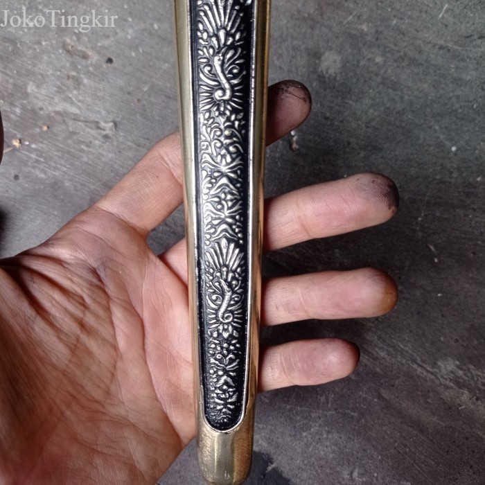 

pendok patrem pannjang 20cm jogja motif antik
