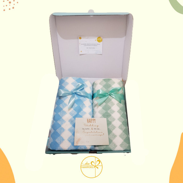

[[New Arrival]]- Hampers Wedding / Kado Hadiah Gift Pernikahan / Handuk Besar 70x140 - Mix Warna