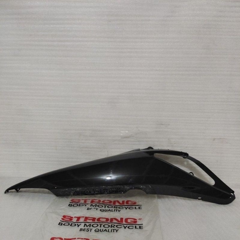 COD Cover Body Belakang Kanan Honda Supra x 125 Batman Hitam STRONG