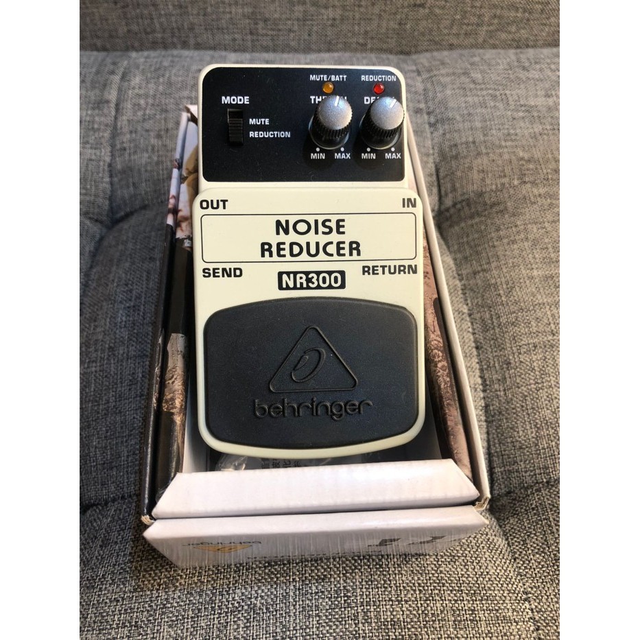 Pedal Efek Gitar Stompbox BEHRINGER NR - 300
