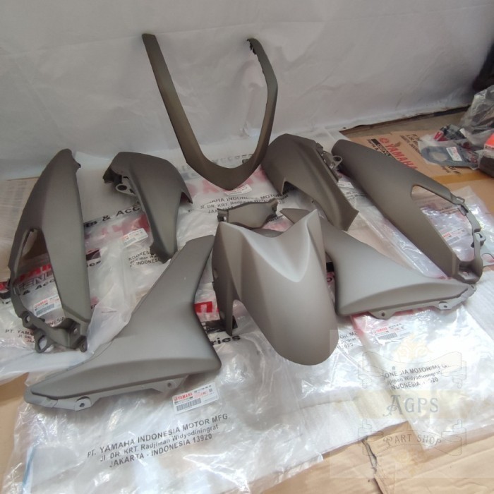 Cover full body halus set Nmax abu abu 2017-2018 original ygp