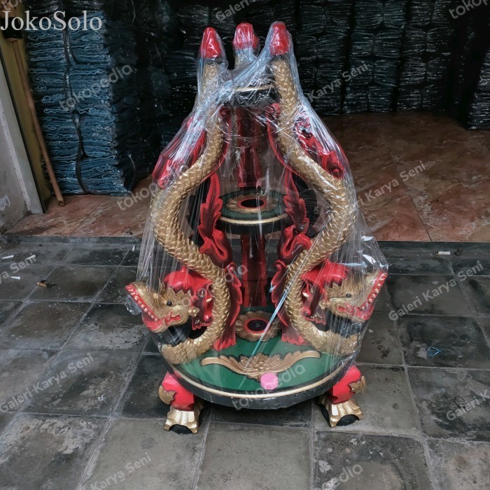 

Jagrak Tombak & Stand Bendera Ukir Naga Kembar 3 Besar Sungging Prodo murah