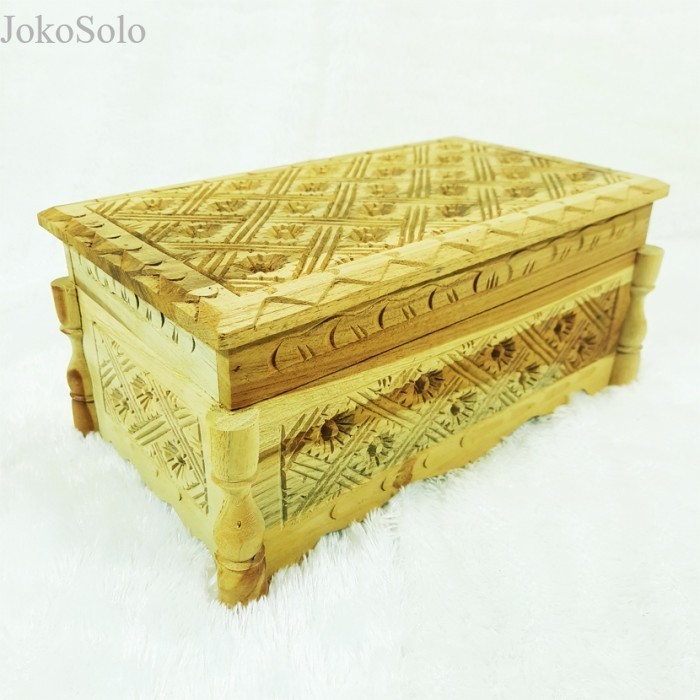 

Kotak Perhiasan Ukir Kayu Jati Warna Natural Tanpa Finishing murah