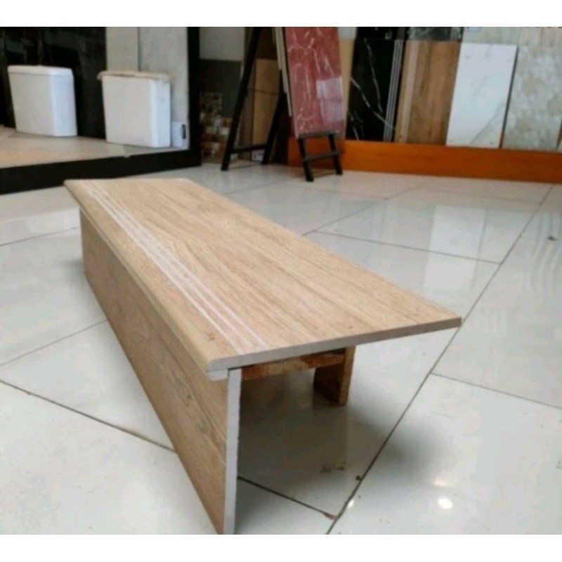 GRANIT TANGGA MOTIF KAYU DWILOW COFFIE 27X65 DOUBLE BAVEL