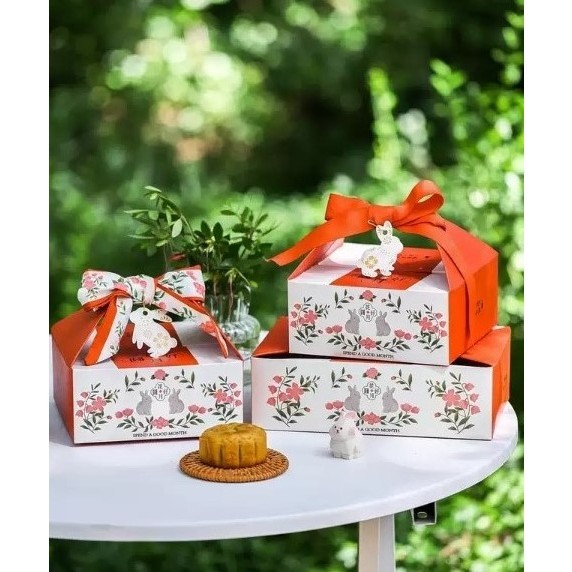 

pekanbaru / Mooncake Moon Cake Hampers Box/ Kotak Kue Bulan Pita Maroon