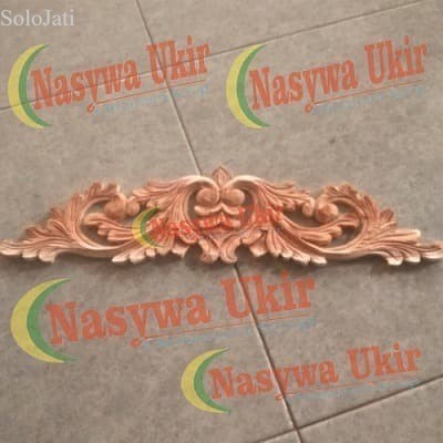 

Ukiran kayu mahkota anggur ornamen ukir tempel kayu mahoni murah