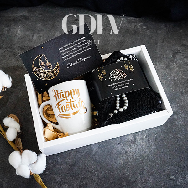 

Hampers Ramadhan Perlengkapan Ibadah Persiapan Puasa