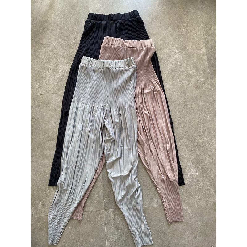 Roomahklambi- celana aladin plisket