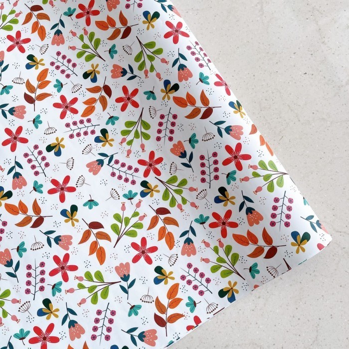 

Kertas kado bunga merah