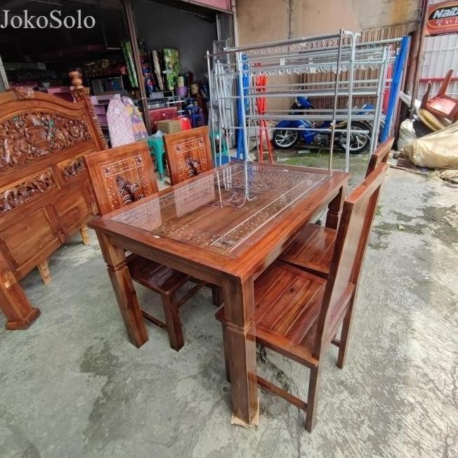 

Baru Meja Makan Set Kayu Jati Asli Jepara 4 Kursi Full Ukir Kaca Ready murah