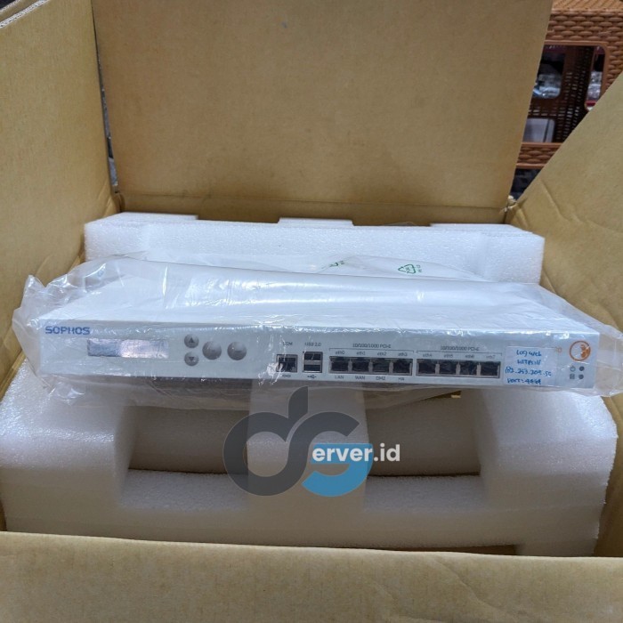 Sophos UTM 320 Firewall Appliance New