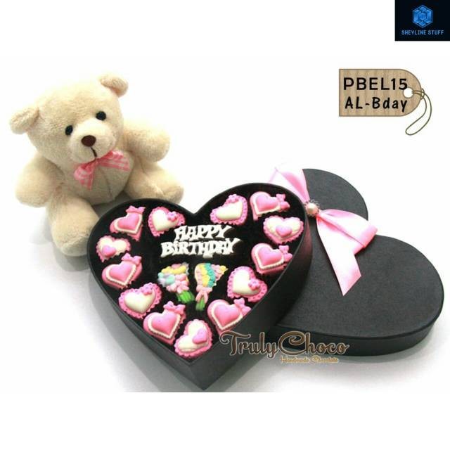 

Hadiah ulang tahun coklat trulychoco box exclusive dan boneka