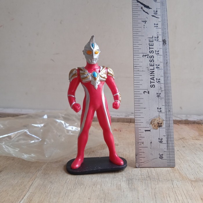Toys ultraman max bandai