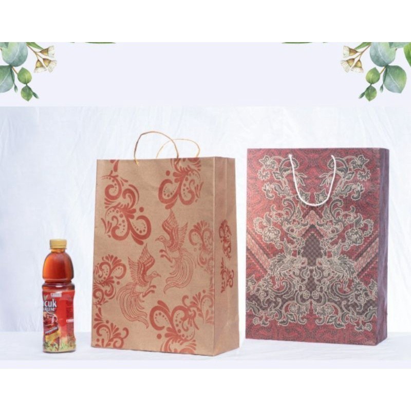 

PAPER BAG BATIK FOLIO / 25 X 32 X 9 / TAS KERTAS PERNIKAHAN KADO / PAPER BAG SOUVENIR