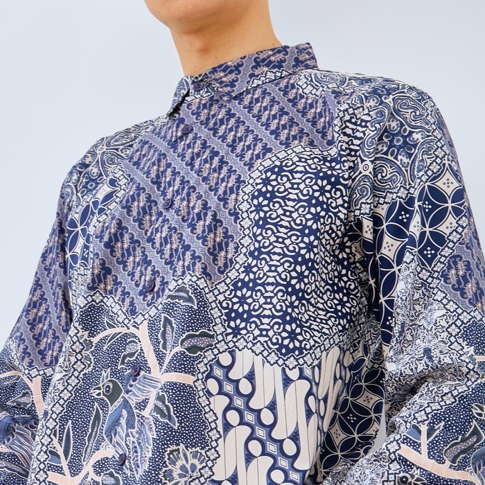 M231 Kemeja Pria Batik Panjang Biru 3071A - L
