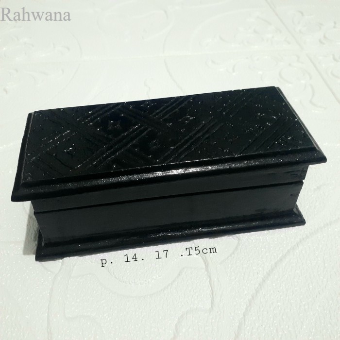 

barang antik kotak kayu ukir murah
