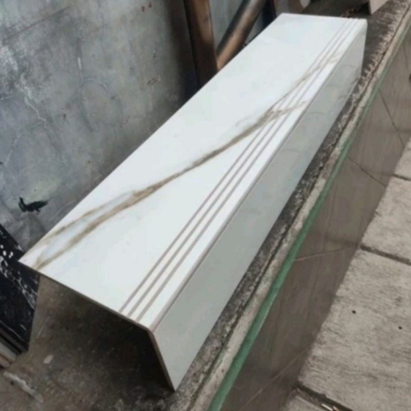granit/keramik pijakan anak tangga 30x100+20x100 1set INDOGRESS