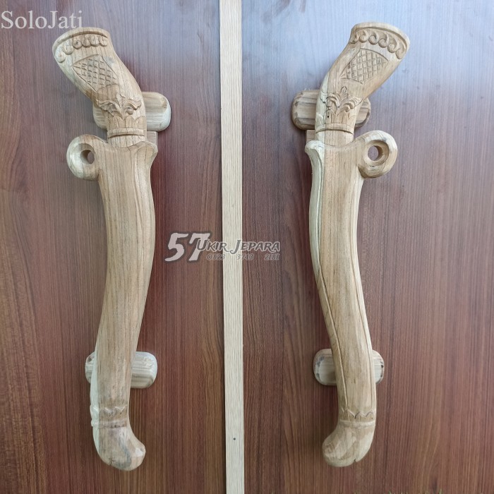 

Handel pintu / Gagang rumah ukir jepara motif keris bahan kayu jati - Mentahan murah
