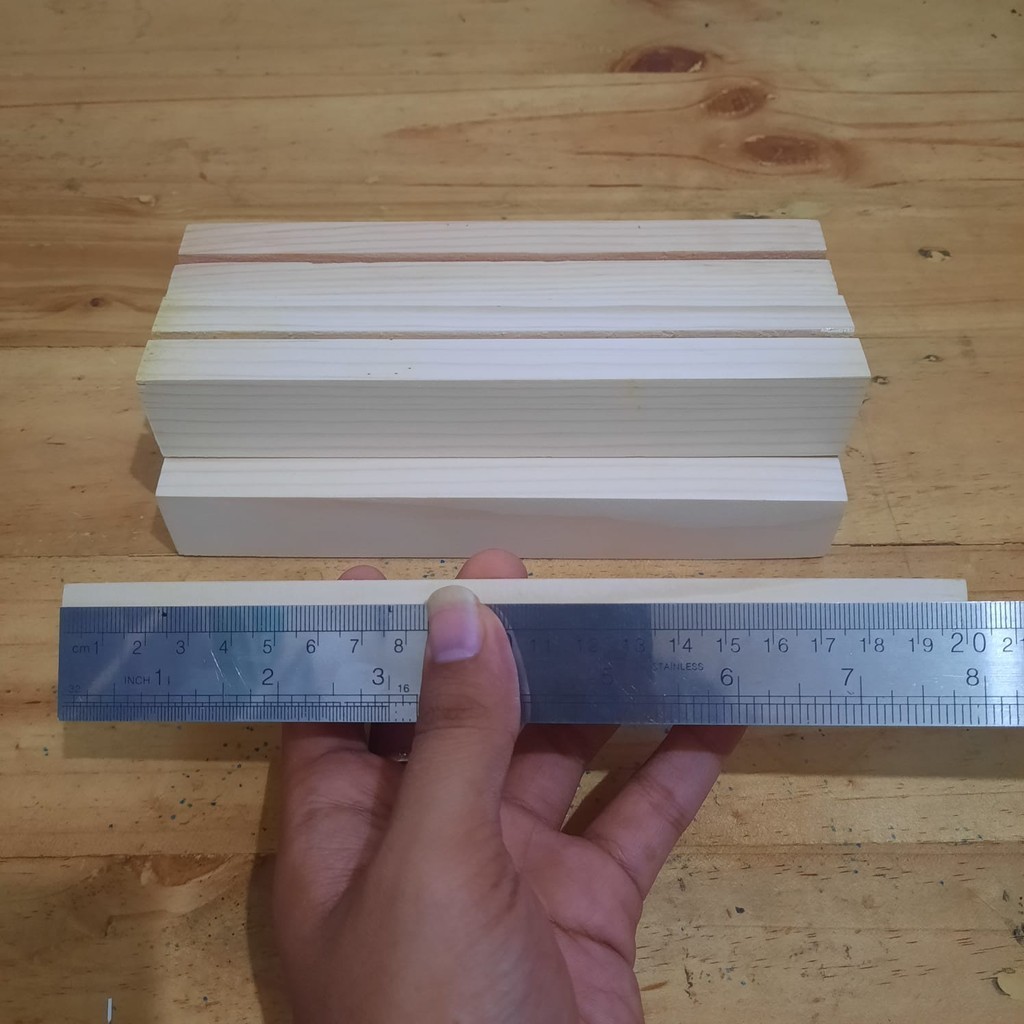 Stand akrilik dan Stand kayu akrilik Murah Panjang 20cm Lubang 2mm 3mm /stand foto/dudukan akrilik
