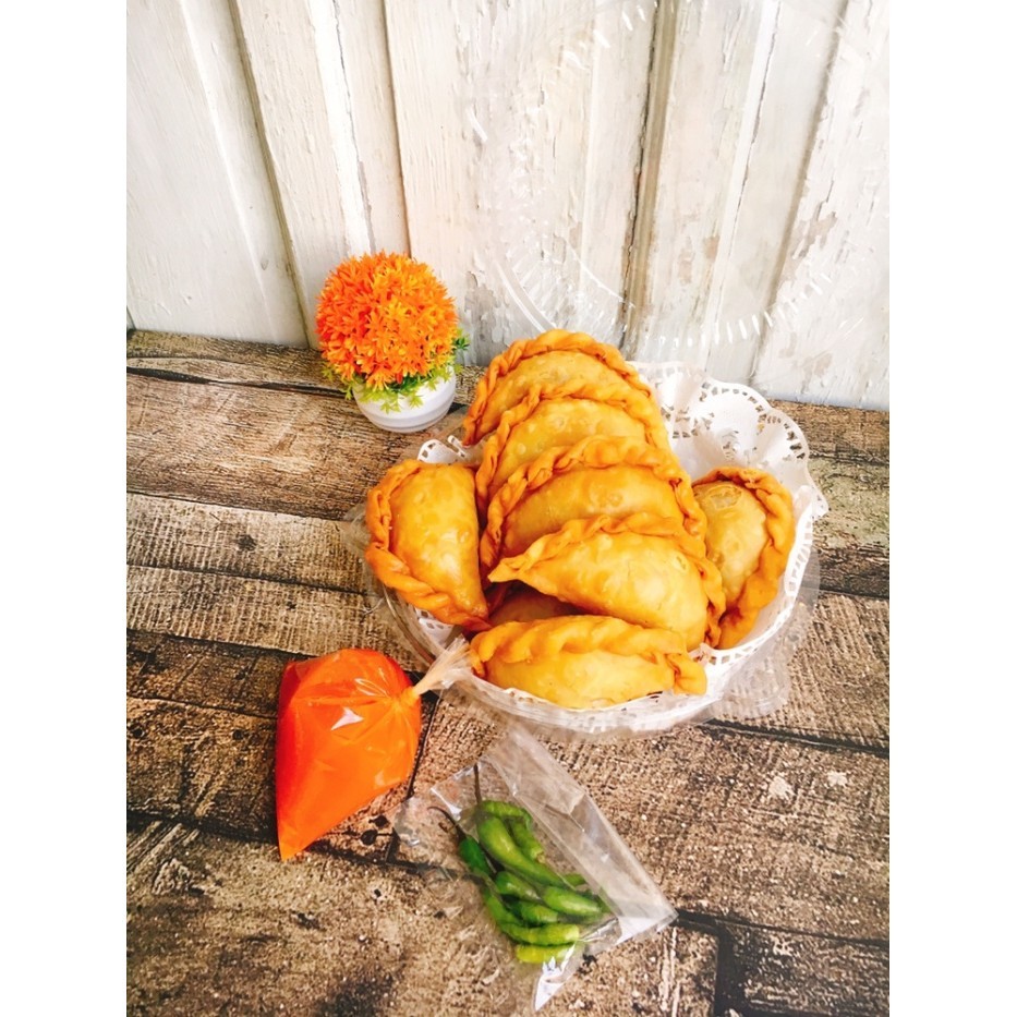 

Pastel bihun sayur/ pastel goreng/ gorengan