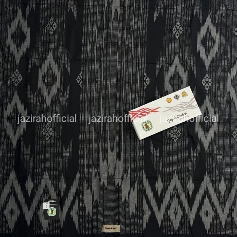SARUNG TENUN GAJAH DUDUK KEMBANG KHUSUS HITAM KWALITAS ORIGINAL PREMIUM