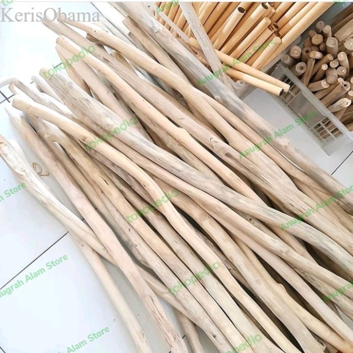 

RANTING KAYU JATI~BAHAN KERAJINAN~RANTING JATI MACRAME~200 CM murah