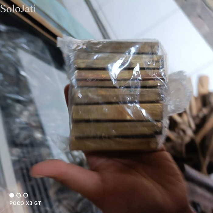 

wadah pusaka berbentuk gambar keris full kuningan stok didunia tinggal antik