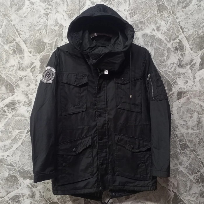 jaket EVISU outdoor gunung pria original Sz L hangat murah bagus secon