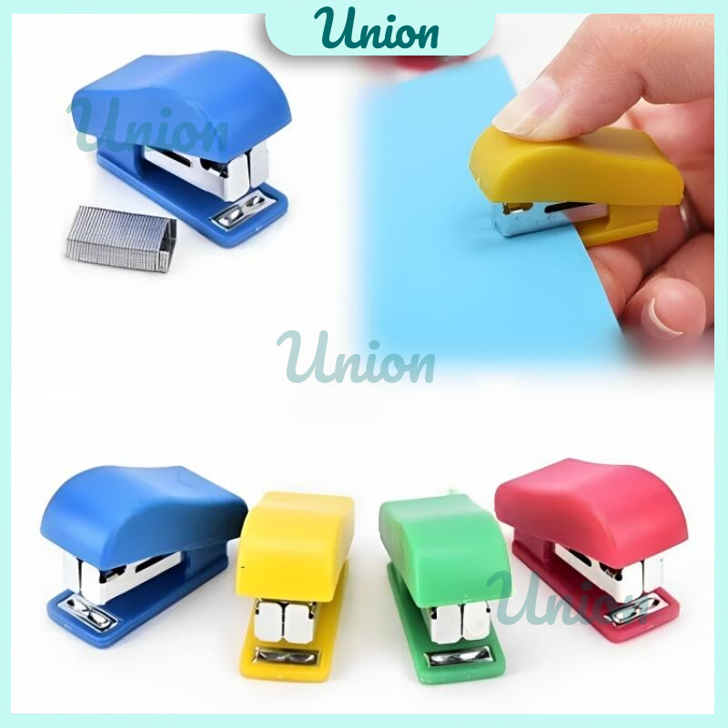 

UM Stapler Mini +Isi / Alat Tulis Peralatan Sekolah Kantor Kuliah Kor / Stapler Kecil Set Isi Hekter / Set Stapler / Bonus