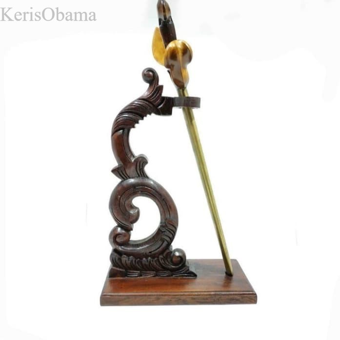 

Jagrak Keris Kayu Jati Ukir Klasik murah