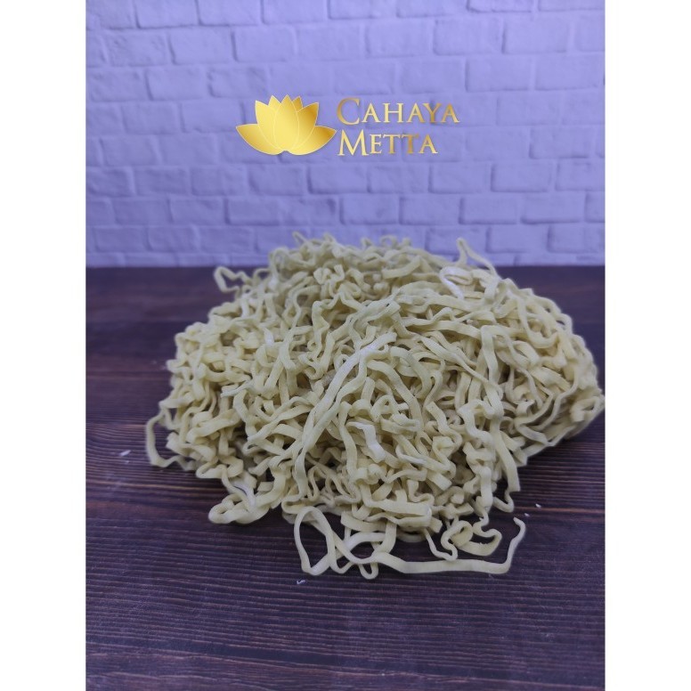 

Grade A - Mie Mentah / Bakmi Mentah dengan 3 Telur Ayam @ 1 kg - Lurus Ramen