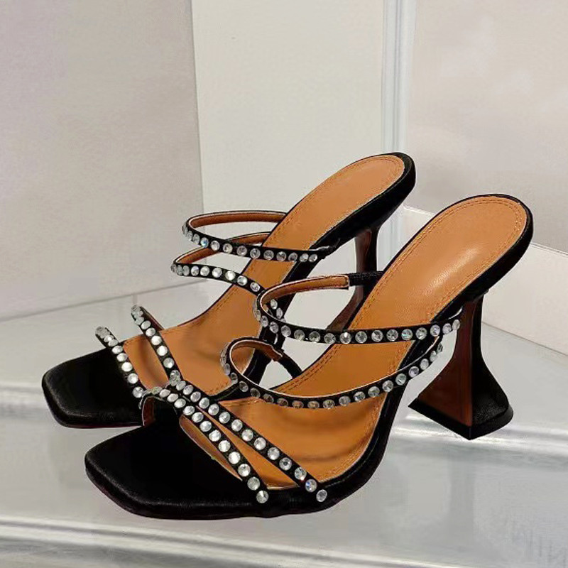 Sepatu hak tinggi untuk roda wanita sandal hak tinggi wanita 2024