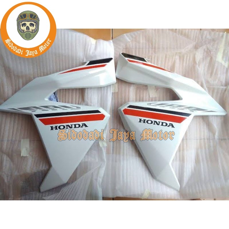 Bahan original cover sayap legcil luar depan + sticker HONDA VARIO 125 150 LED old 2015 2017 PUTIH s